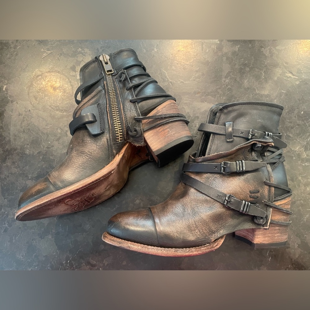 NWOT Free Bird Rugged Leather Booties